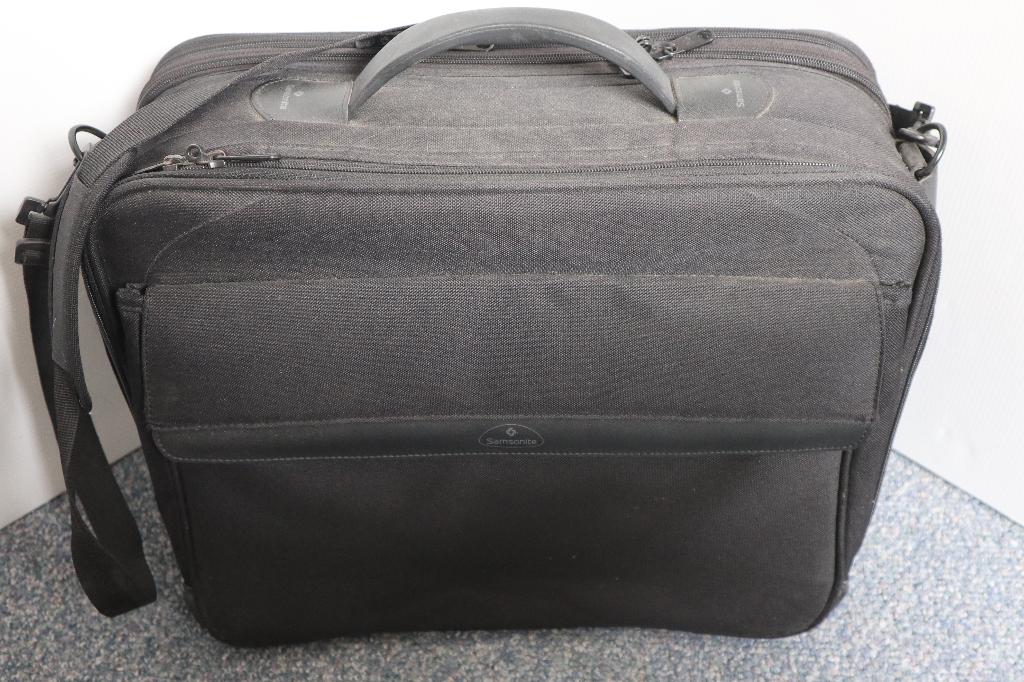 Samsonite laptoptas, Computers en Software, Laptoptassen, Ophalen, 17 inch of meer, Zo goed als nieuw, Zwart
