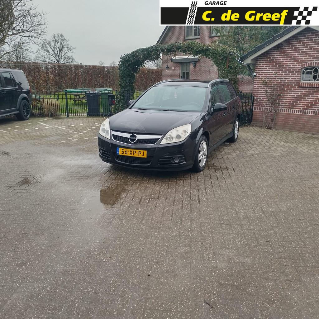 Opel Vectra Wagon 1.8-16V Temptation, Auto's, Gebruikt, 4 cilinders, Origineel Nederlands, Handgeschakeld