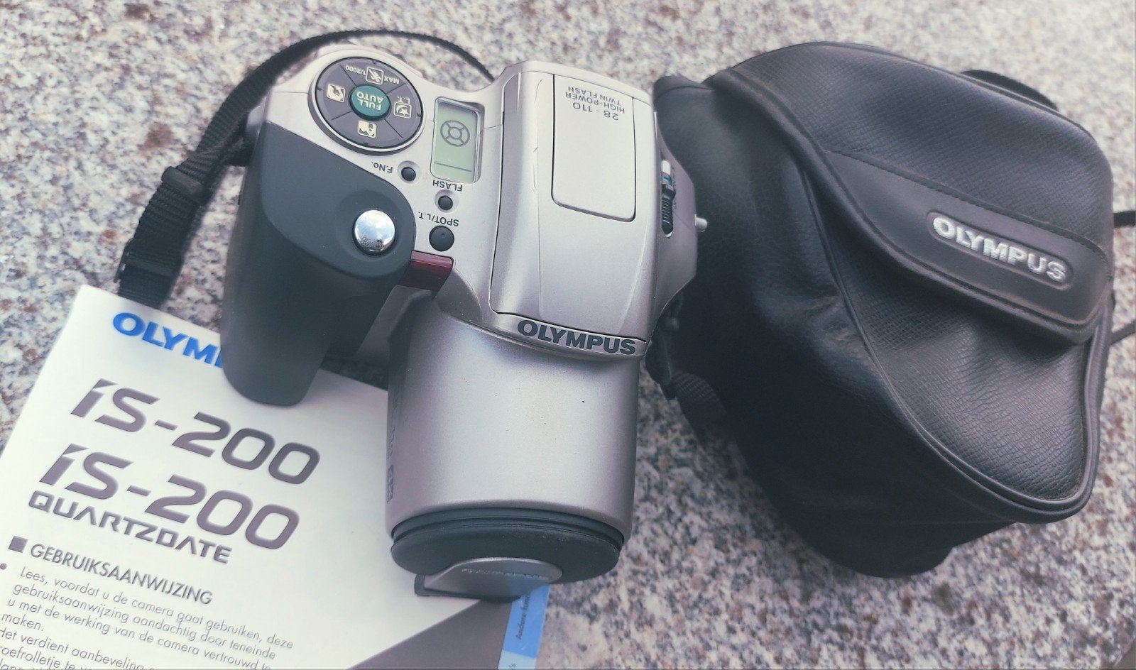 Olympus IS-200 camera (analoog) met tas en extra converter, Ophalen of Verzenden, Zo goed als nieuw, Compact, Olympus