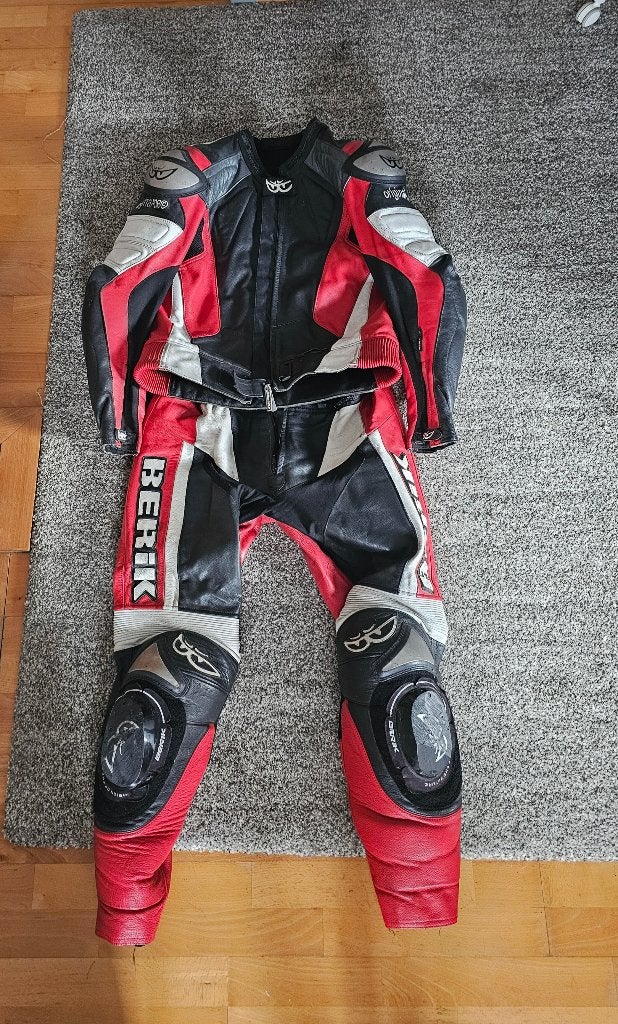 2-delig motorpak berik maat 52, Motoren, Kleding | Motorkleding, Ophalen, Tweedehands, Combipak