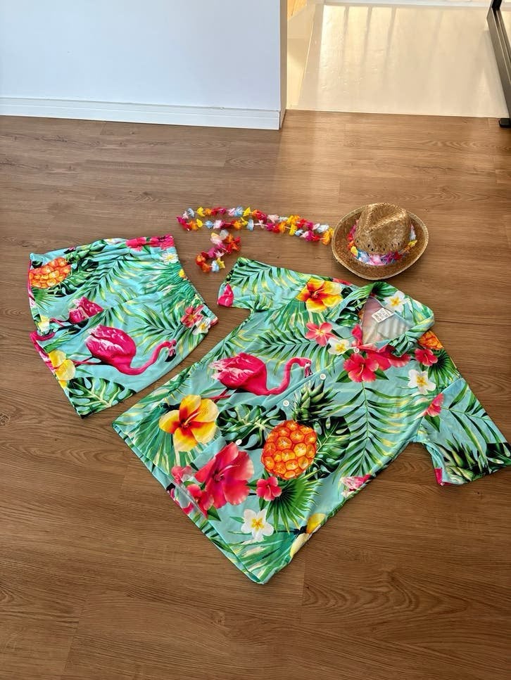 Hawaïaanse outfit: overhemd en korte broek met flamingo's, Ophalen of Verzenden, Zo goed als nieuw