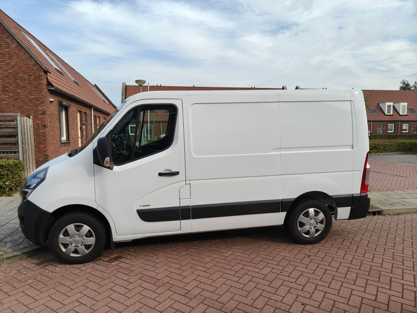 Opel Movano 2.3 Cdti 135pk bj2021 apk 24-4-27 nieuwstaat!, Voorwielaandrijving, 4 cilinders, 2500 kg, Bedrijf