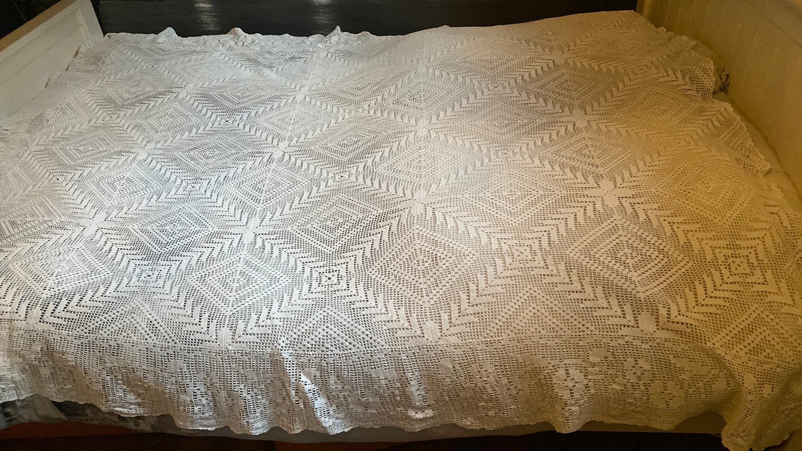 Vintage gehaakte sprei - 200x168 cm, Antiek en Kunst, Ophalen of Verzenden