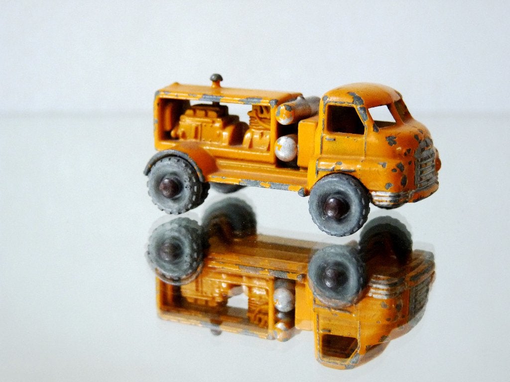 Lesney no.28A Bedford compressor truck 1956, Hobby en Vrije tijd, Modelauto's | Overige schalen, Verzenden, Gebruikt, Overige typen
