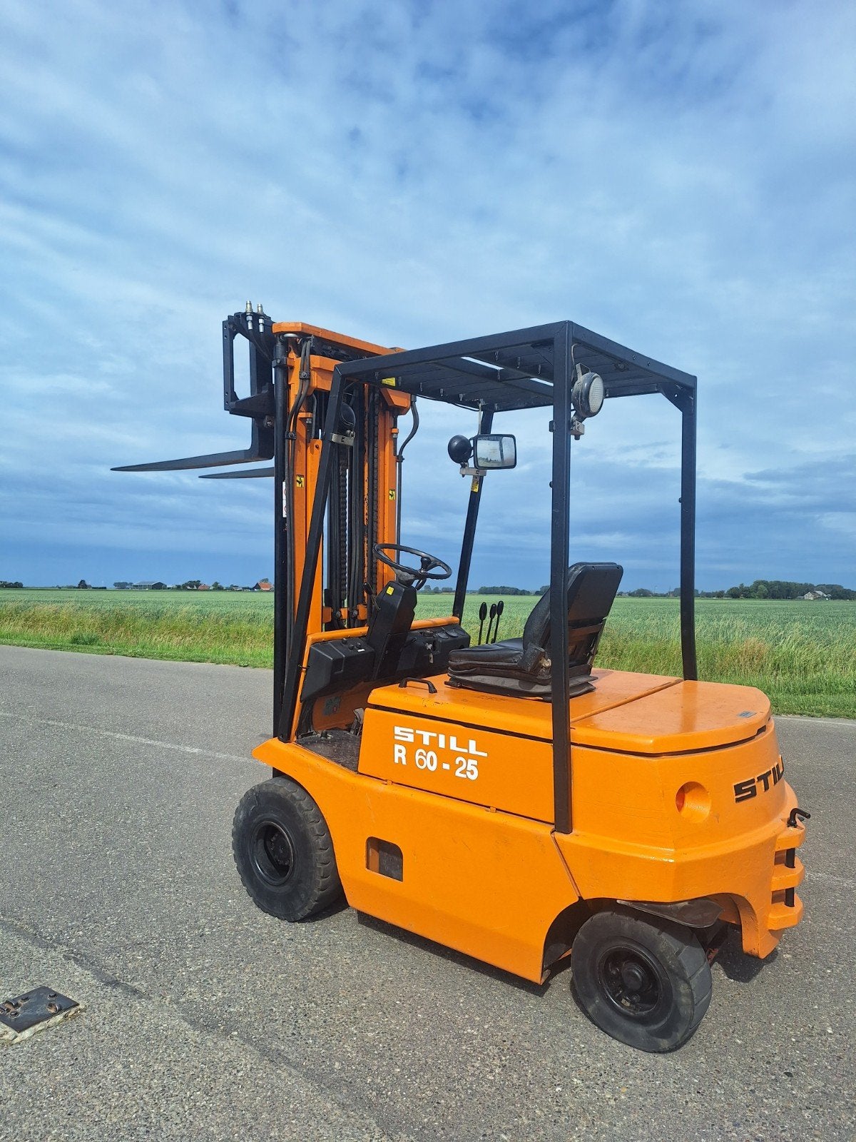 Heftruck.Still R 60-25 triplo ff ss HH 5550 mm, Zakelijke goederen, Machines en Bouw | Heftrucks en Intern transport, Linde Toyota Hyster Komatsu Nissan jungheinrich Still Crown