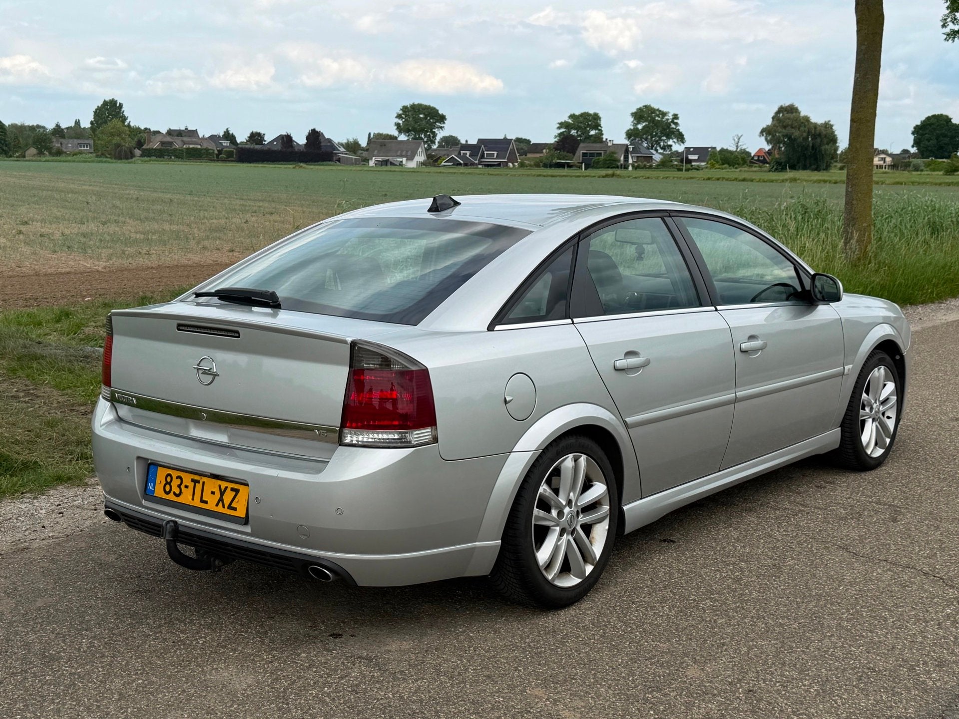 Opel Vectra GTS 2.8 V6 Sport AUT APK 11-2026 Airco Leder, Auto's, Opel, Gebruikt, Zwart, 1505 kg, Vectra