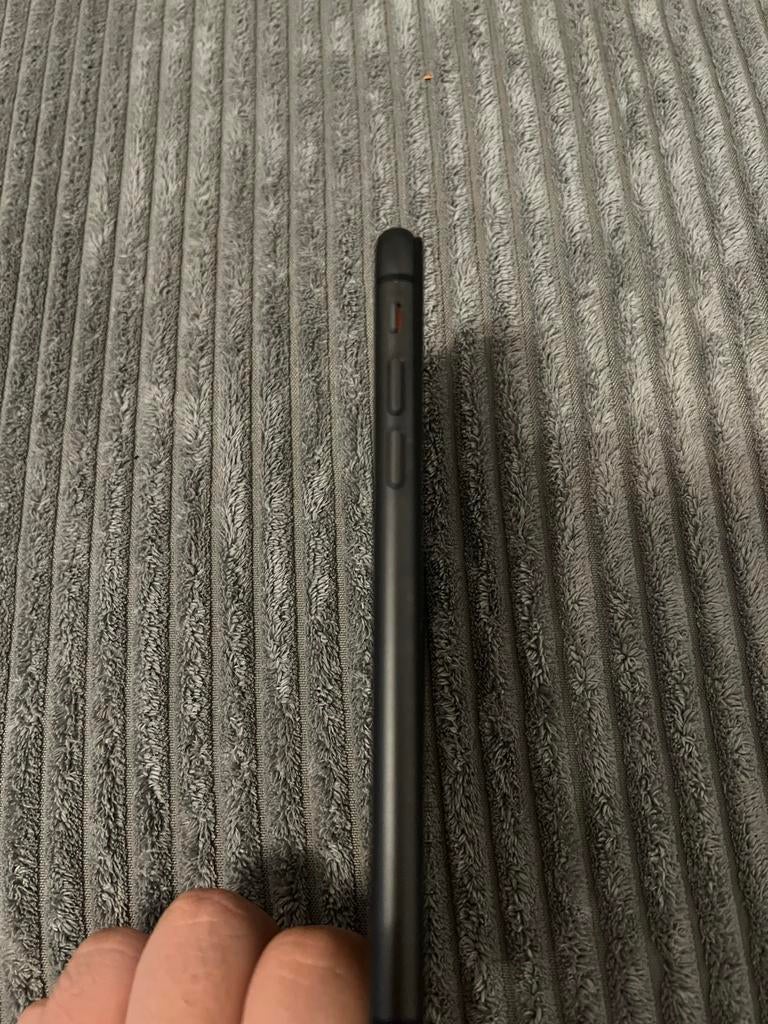 iPhone 11 Zwart - Goede Staat, Zwart, Zo goed als nieuw, 64 GB, Zonder simlock