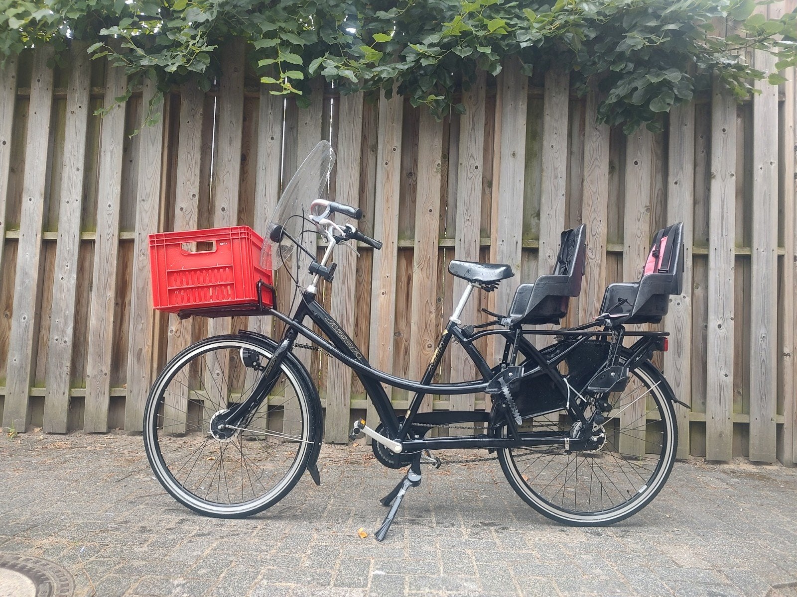 Azor Tweelingfiets met kinderzitjes en windscherm, Fietsen en Brommers, Minder dan 10 versnellingen, Gebruikt, 51 tot 55 cm, Azor