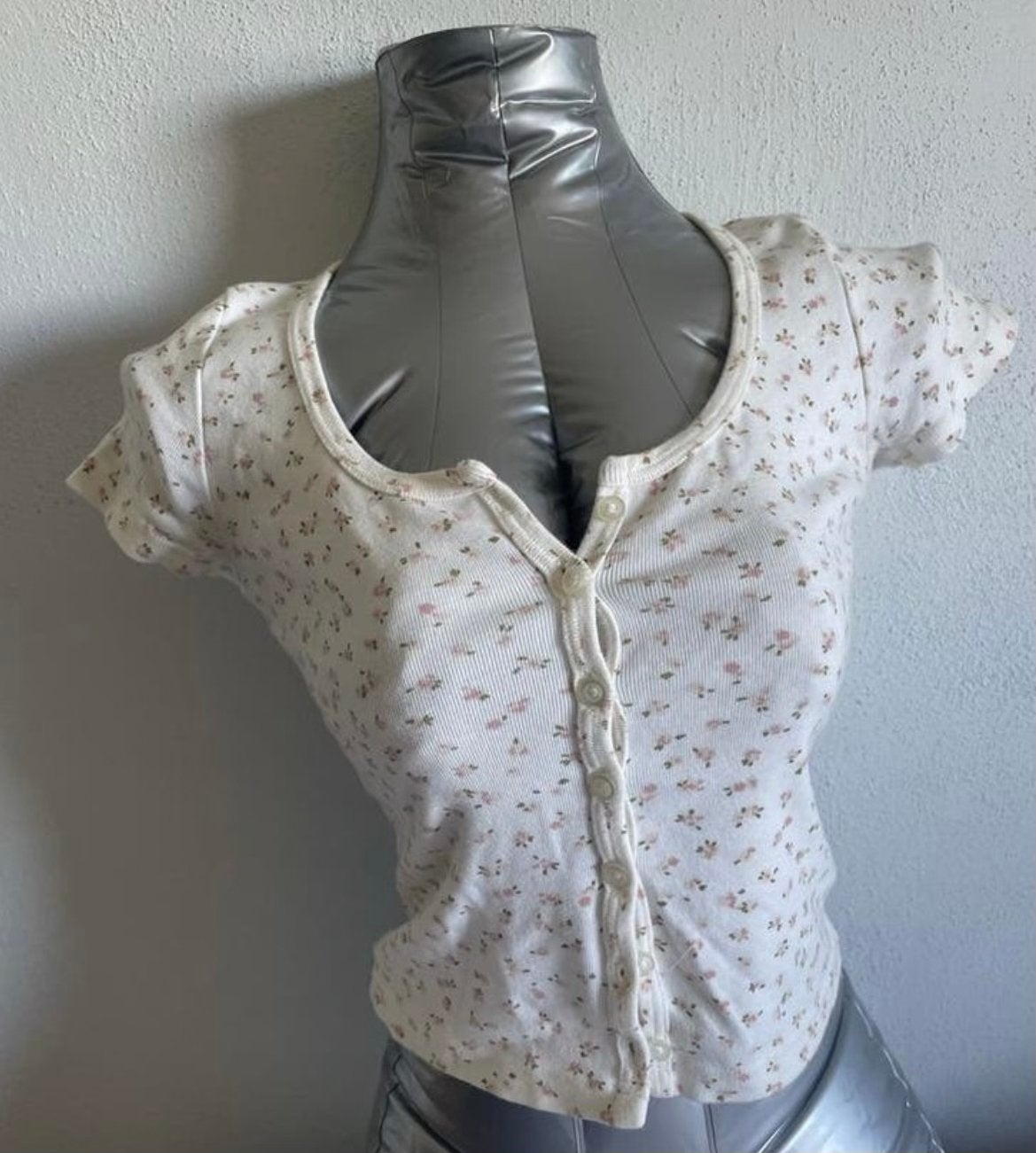 Brandy Melville bloemenprint top - 100% katoen, Verzenden, Wit, Zo goed als nieuw, Korte mouw