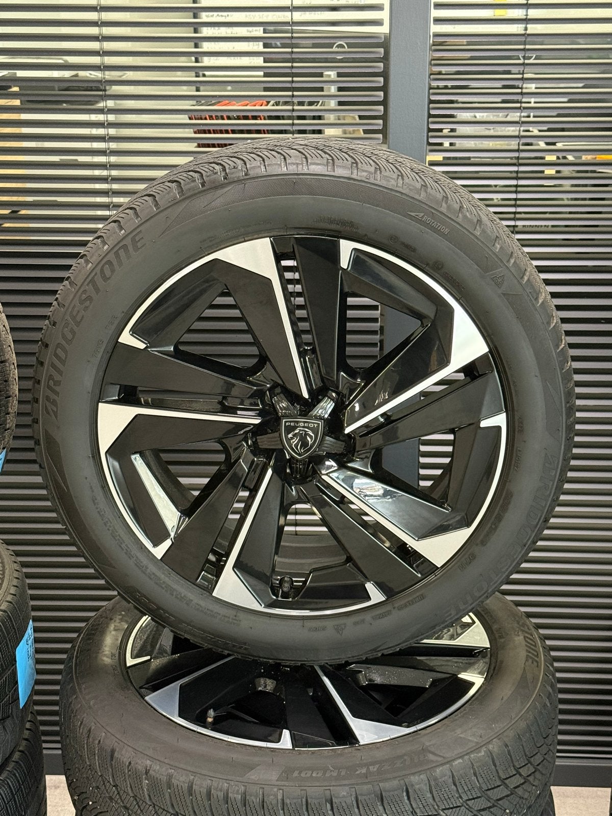 19” Peugeot 408 Velgen met winterbanden - Bridgestone, 19 inch, Gebruikt, Banden en Velgen, Personenwagen