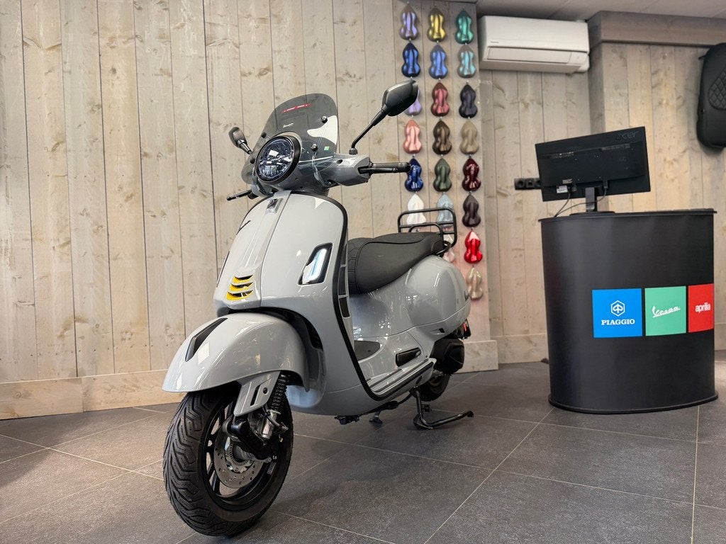 Vespa GTS 310 SuperSport HPE 2026 Euro5+ Specialpaint Exclus, Scooter, 310 cc, Vespa, Viale Rinaldo Piaggio
56025  Pontedera, IT