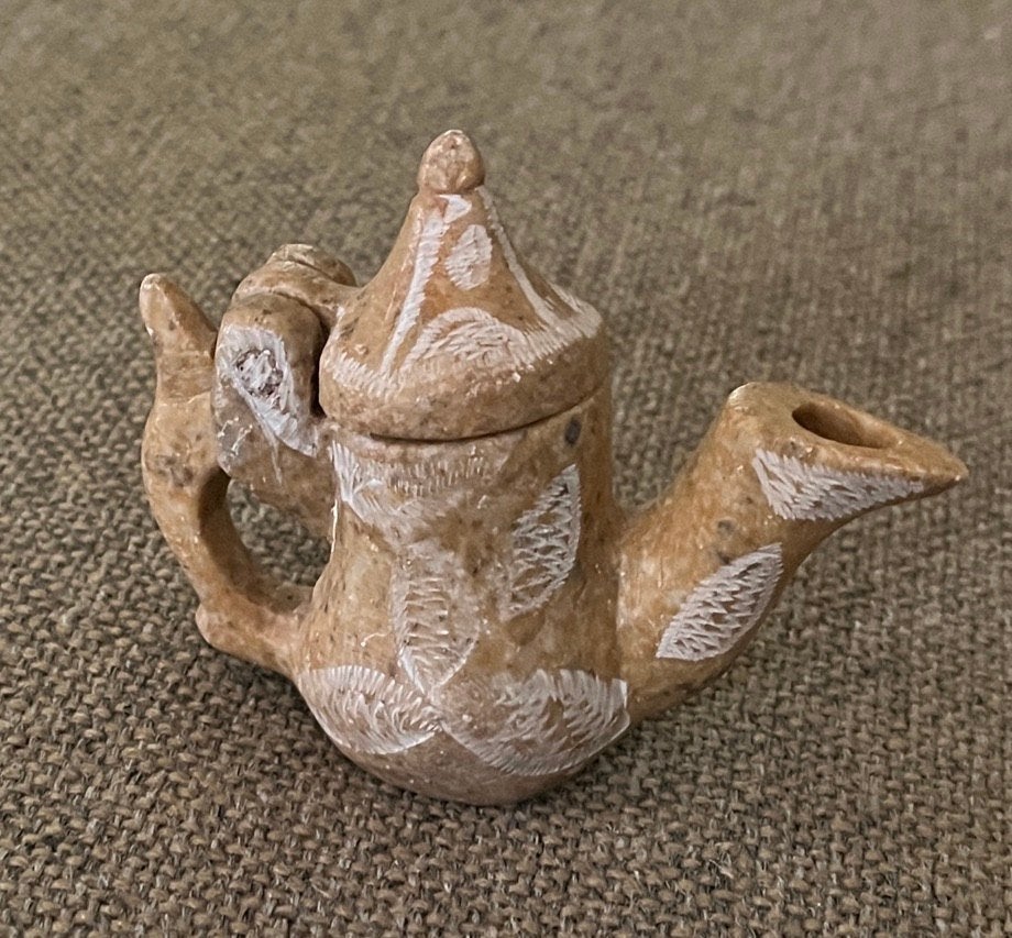 Miniatuur stenen theepotje, Ophalen of Verzenden