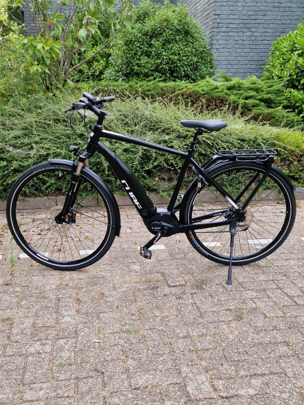 Cube touring pro Bosch middenmotor active line plus, Ophalen, Zo goed als nieuw, 50 km per accu of meer, Cube