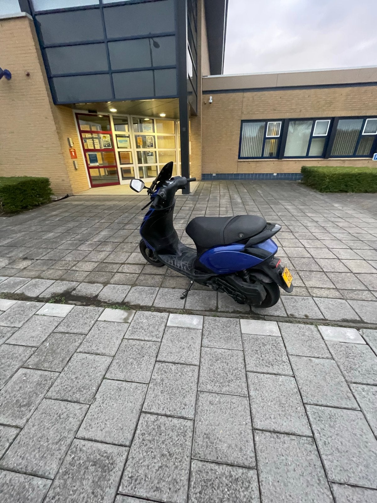 Piaggio Zip 4-takt 80cc, Fietsen en Brommers, Ophalen, Gebruikt, Maximaal 45 km/u, Zip