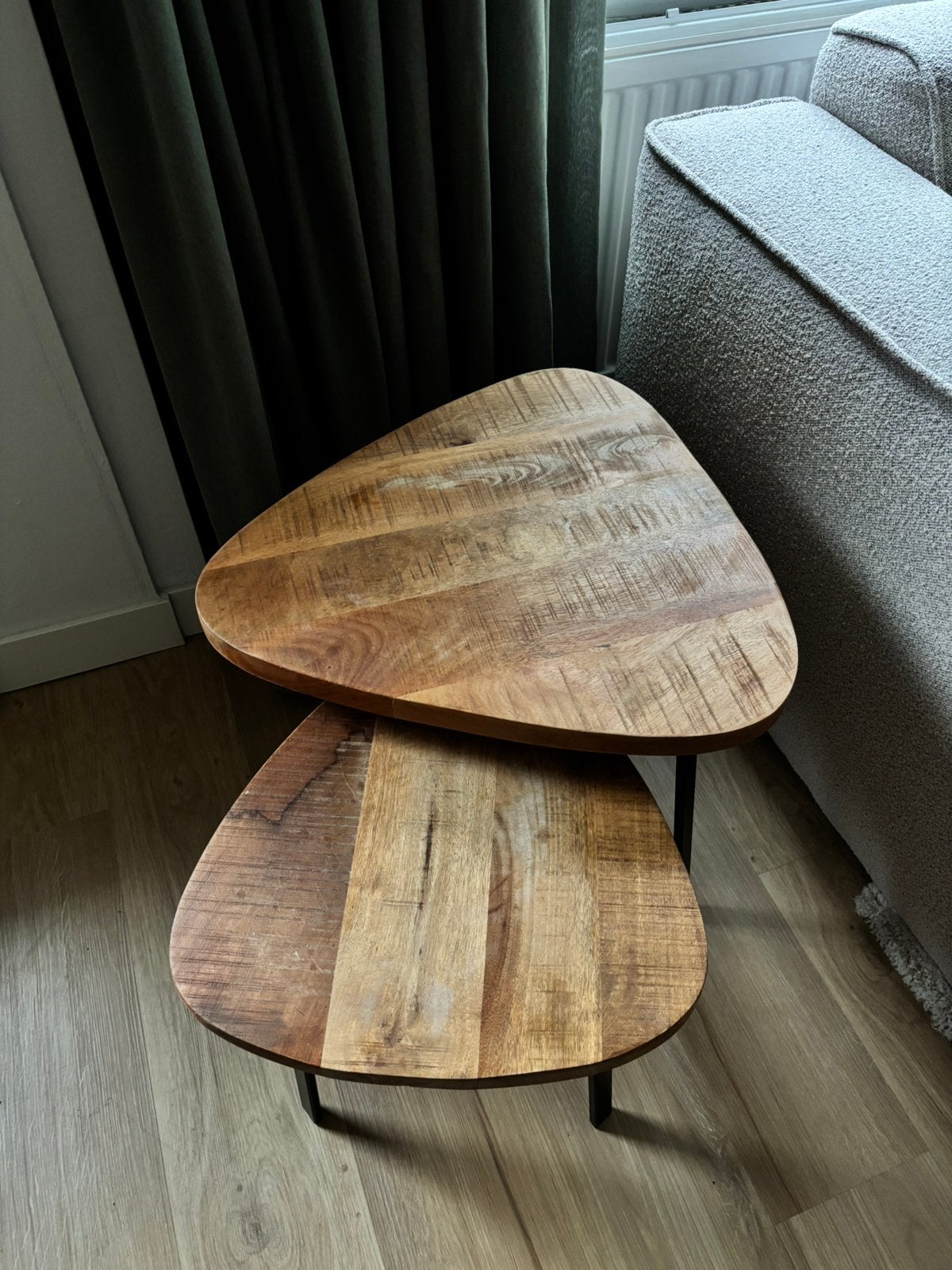 Driehoek salontafels, Huis en Inrichting, Tafels | Salontafels, Ophalen, Nieuw, Rond, Minder dan 50 cm