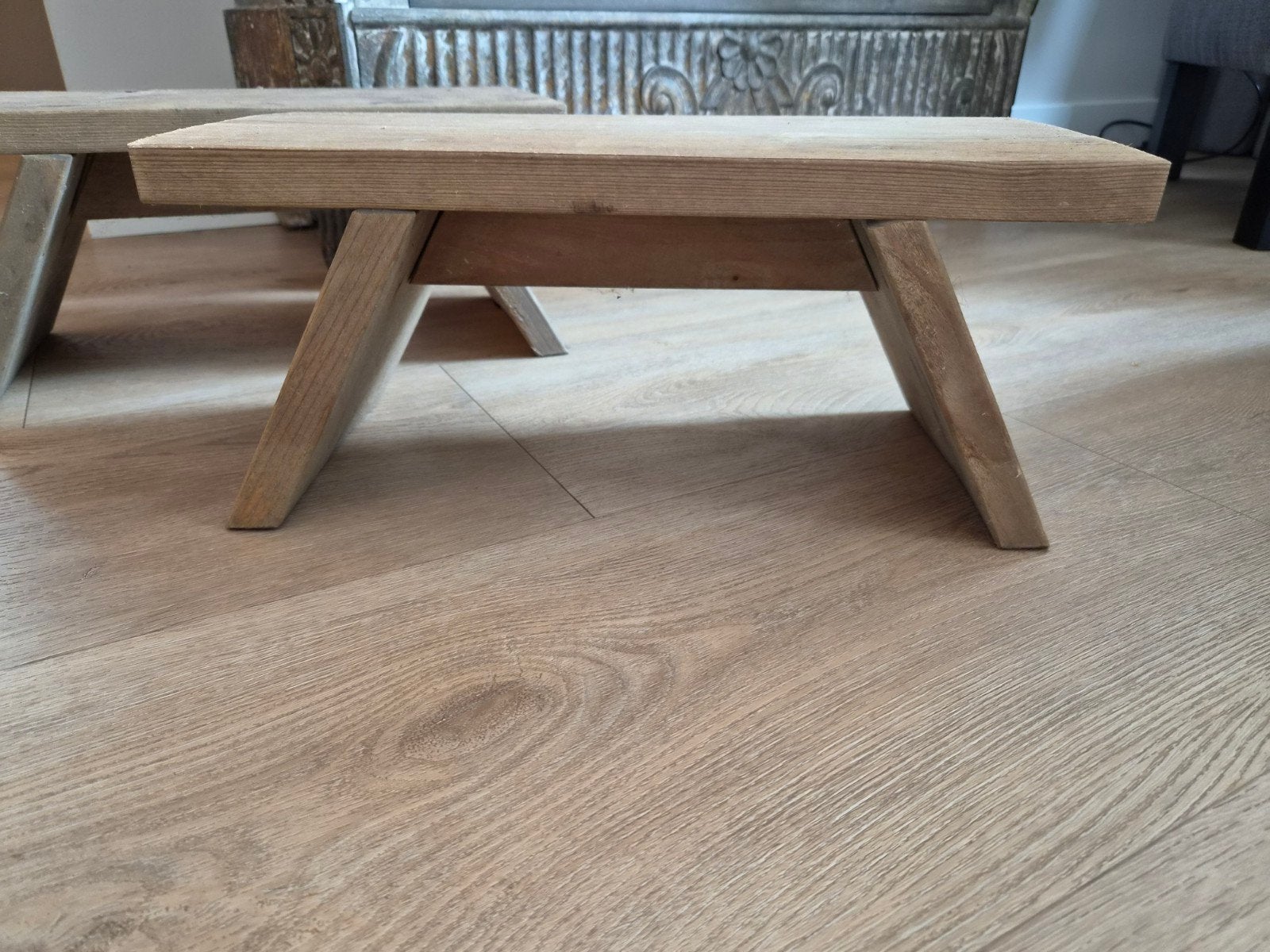 Set van 2 rustieke houten vensterbankkrukjes, Ophalen, Gebruikt, Hout