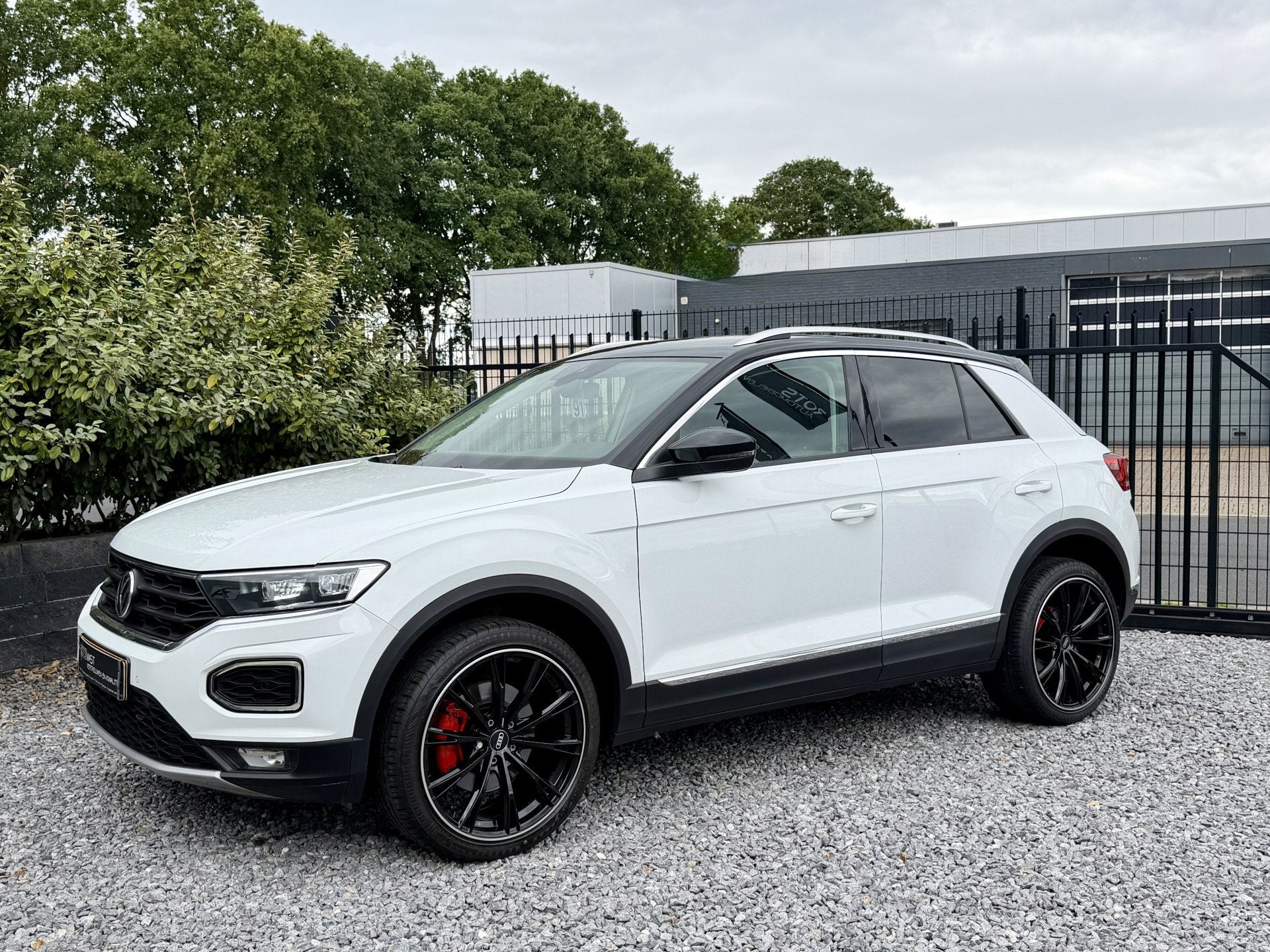 Volkswagen T-Roc 1.5 TSI Sport DSG Navi|Keyles|Camera|ACC|Le, Auto's, Volkswagen, Stof, 4 cilinders, Wit, Bedrijf