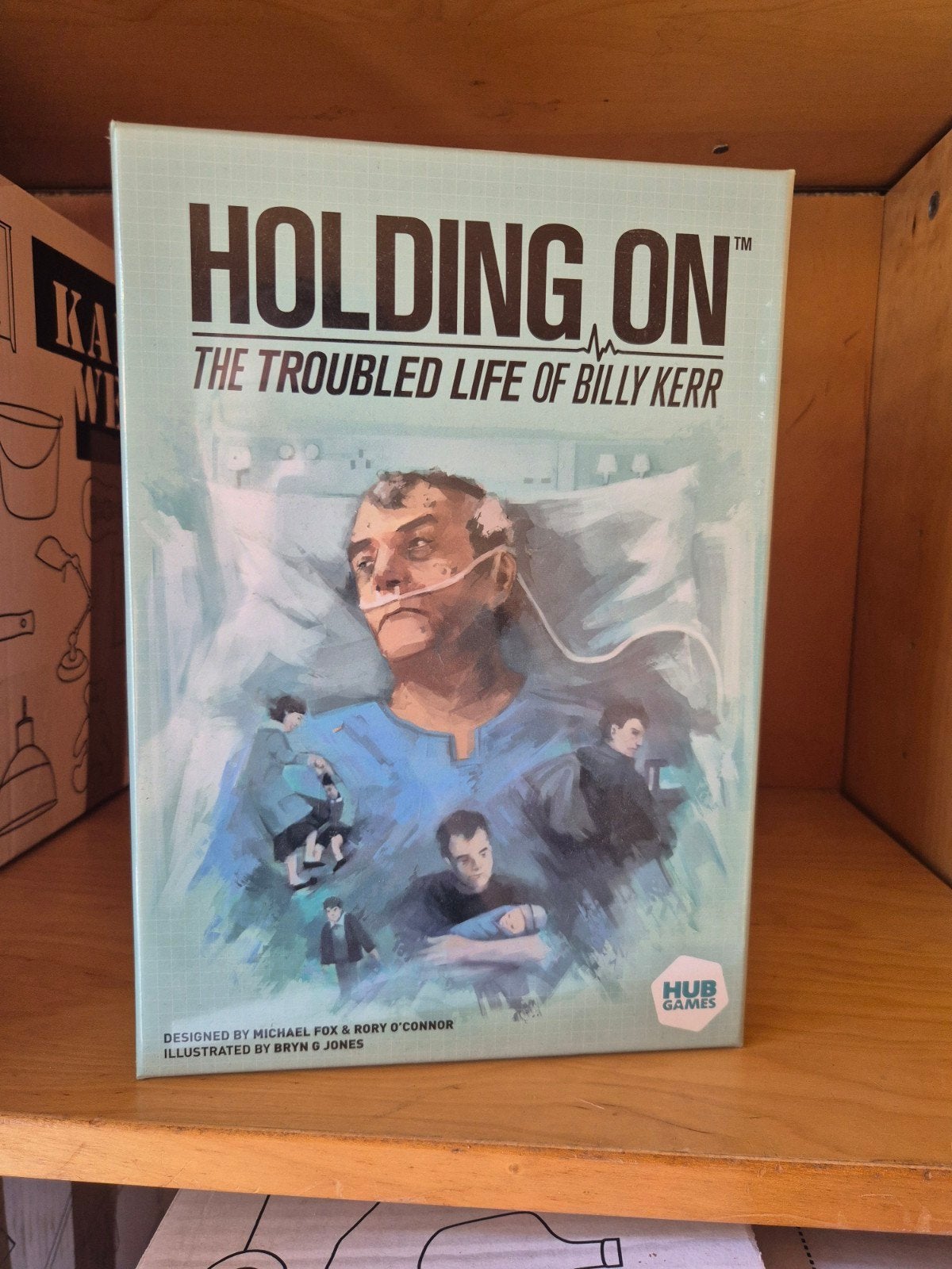 Holding On: The Troubled Life of Billy Kerr - Engels - Bor, Een of twee spelers, Ophalen of Verzenden, Nieuw