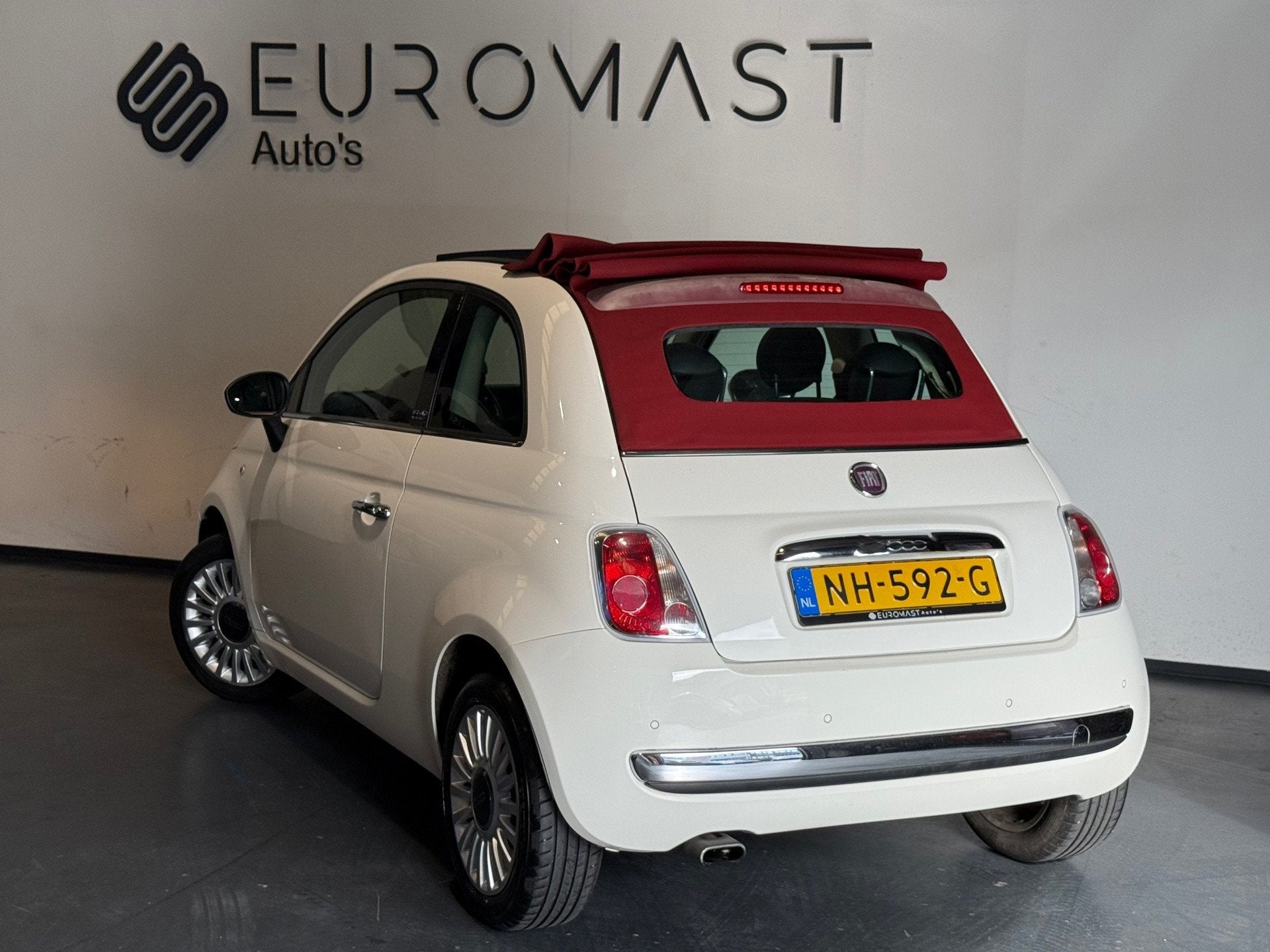 Fiat 500 C 0.9 TwinAir Lounge Cabrio Airco Nieuwe Apk, Auto's, Euro 5, 86 pk, Gebruikt, 31 €/maand