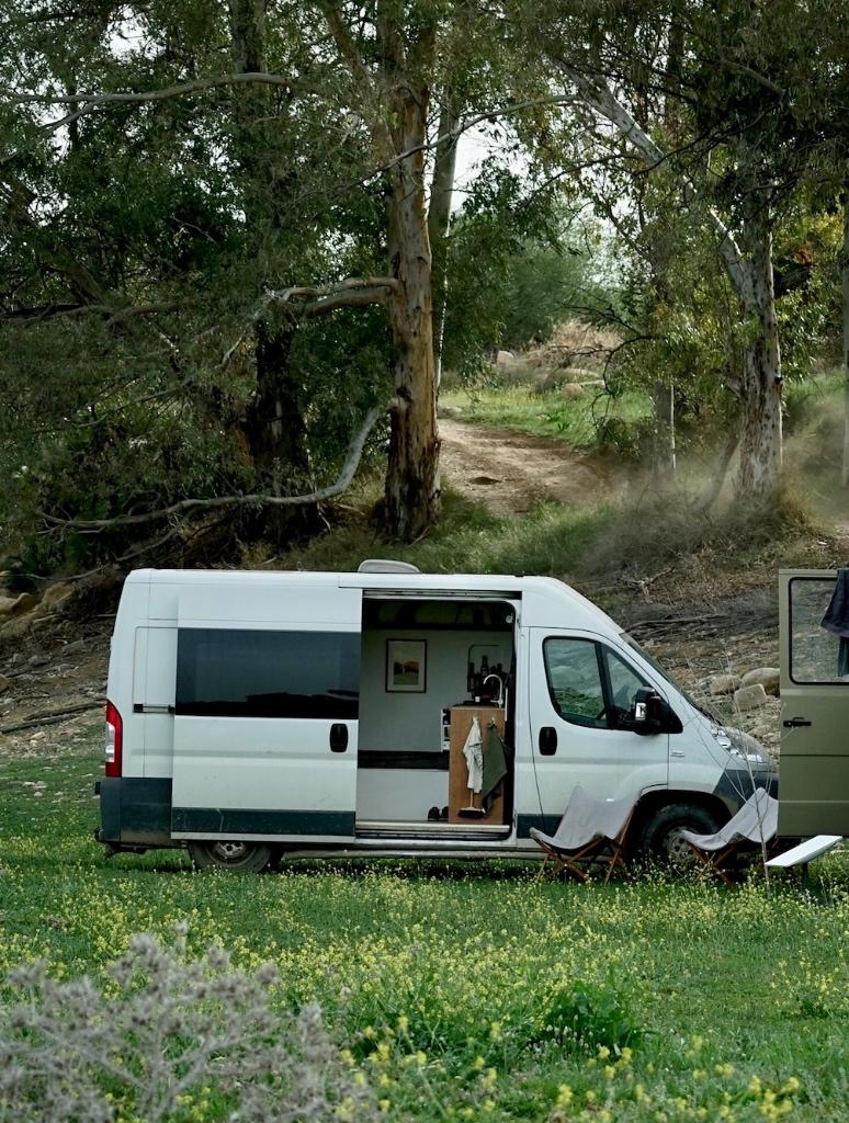 3 Persoons Off-Grid Fiat Ducato L2H2 Camper APK tot 2027 , Caravans en Kamperen, Campers, Buscamper of Camperbus, Kluisje, Tot en met 3