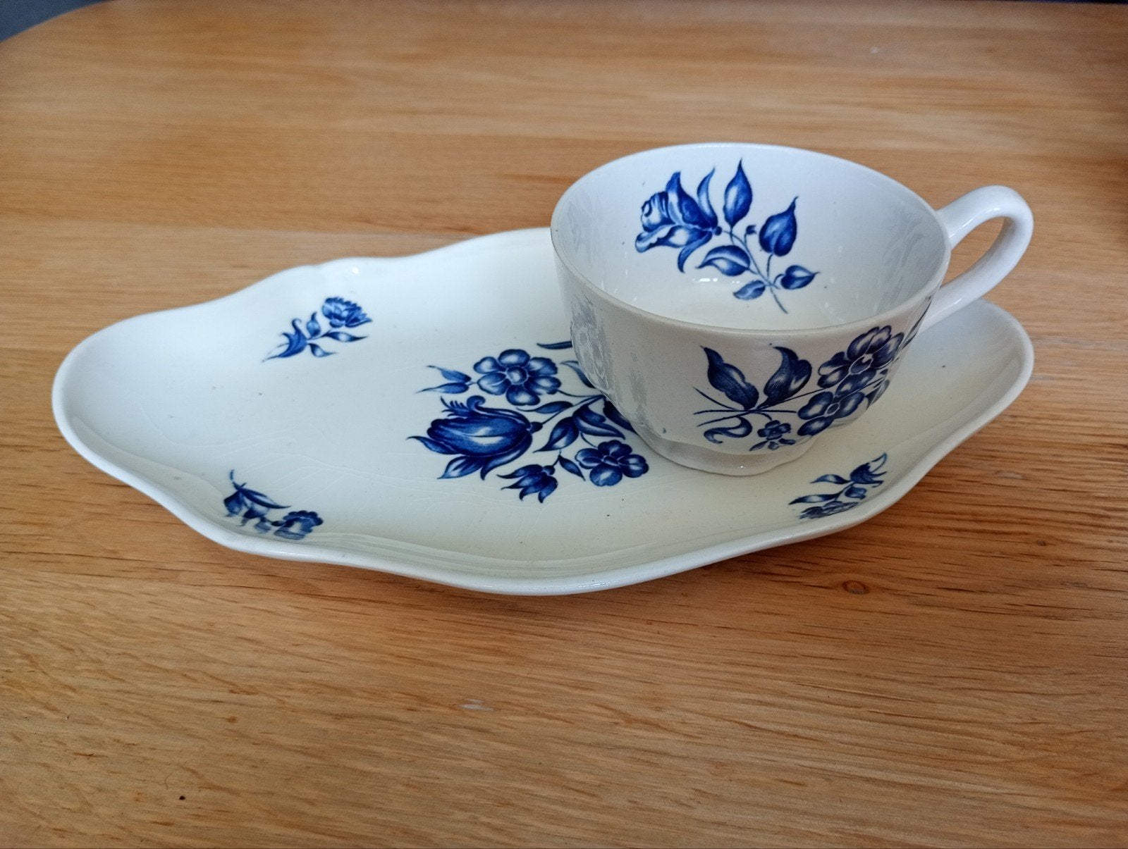 Petrus Regout & Co Maastricht 'Anjouet Bleu' kop en schot, Ophalen of Verzenden