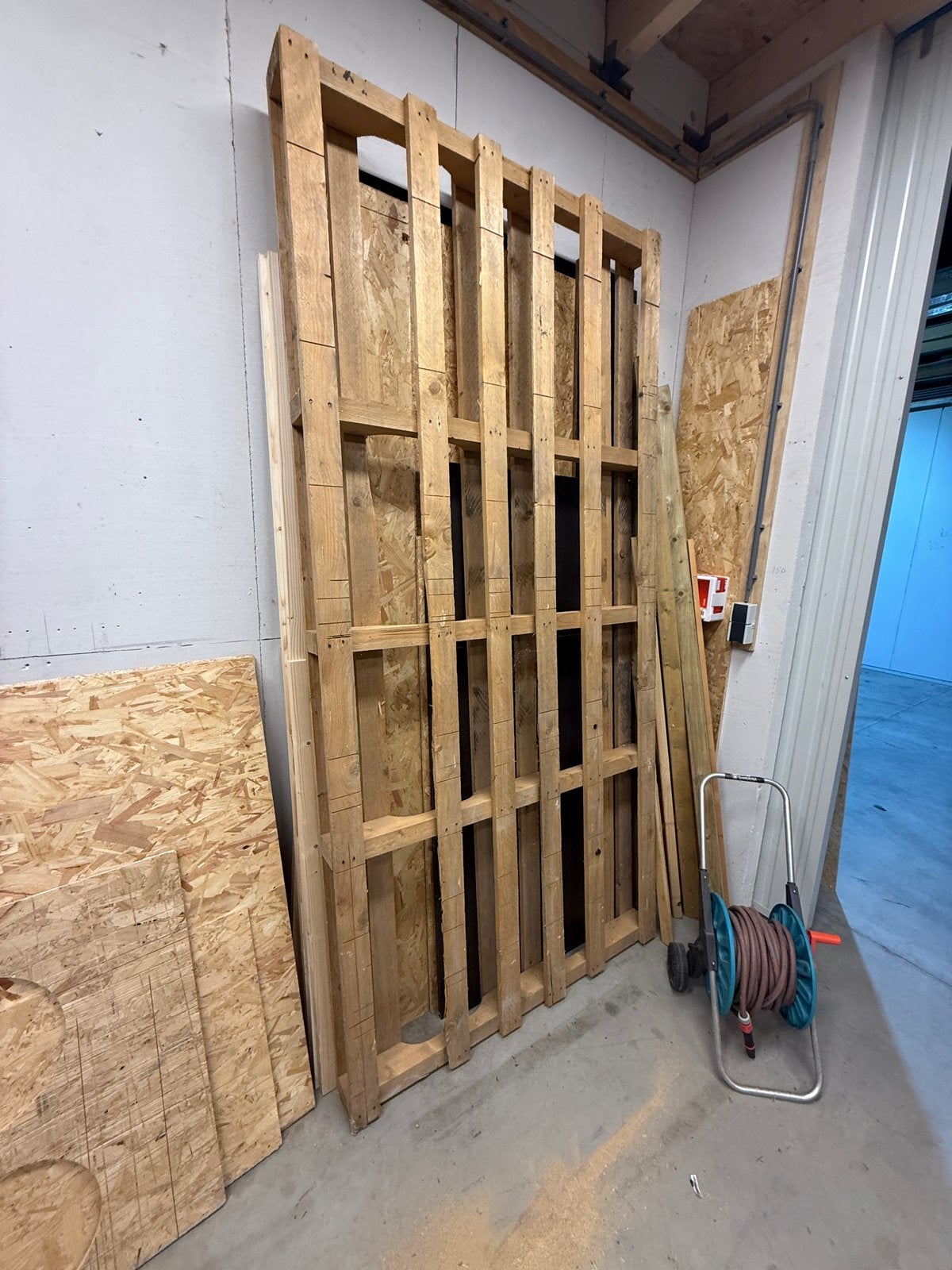Grote houten pallet - Ideaal voor transport of decoratie, Ophalen, Gebruikt, 250 tot 300 cm, 50 mm of meer