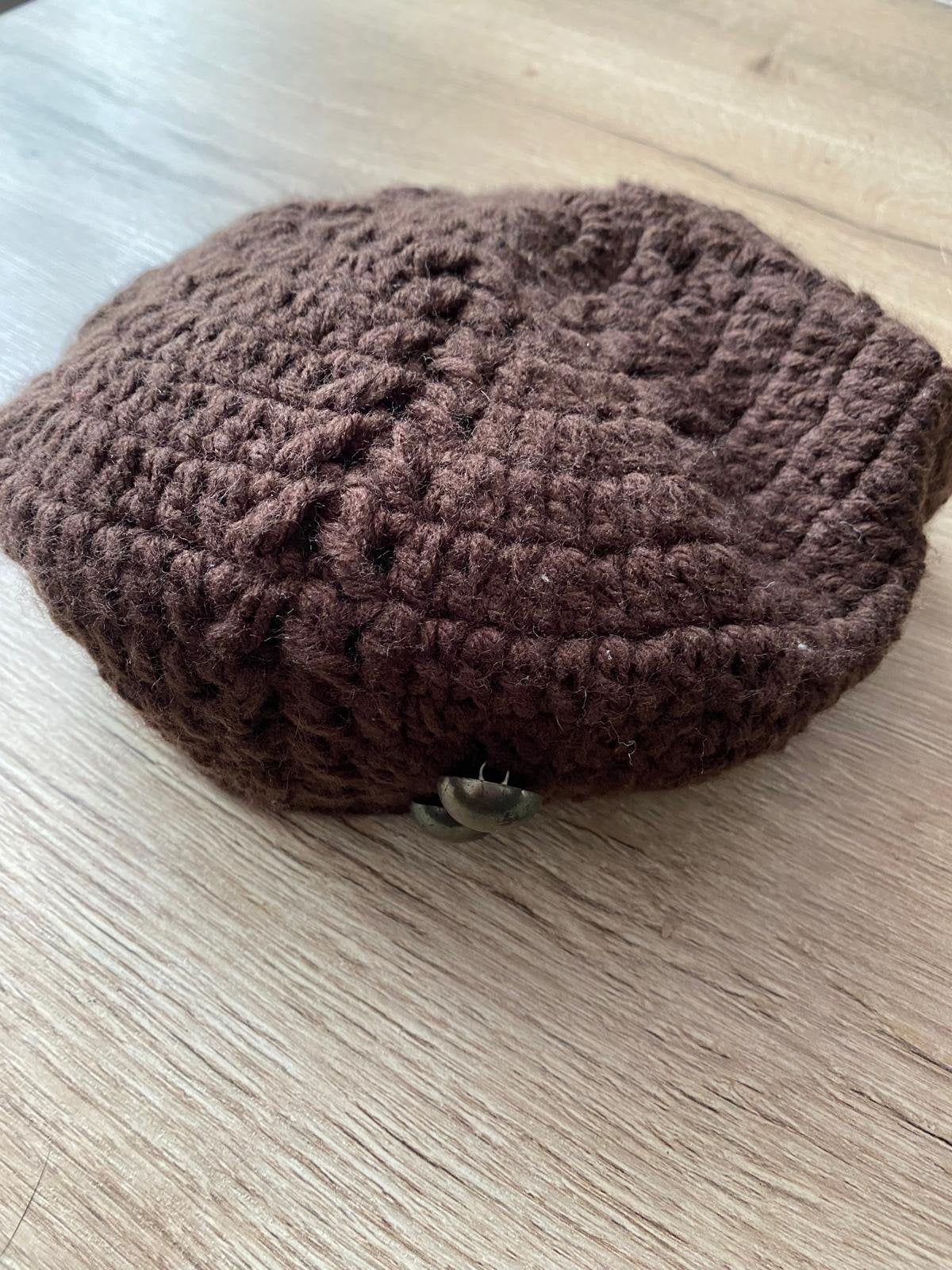 Bruine gehaakte baret / slouchy muts one size, Ophalen of Verzenden, Zo goed als nieuw, Muts