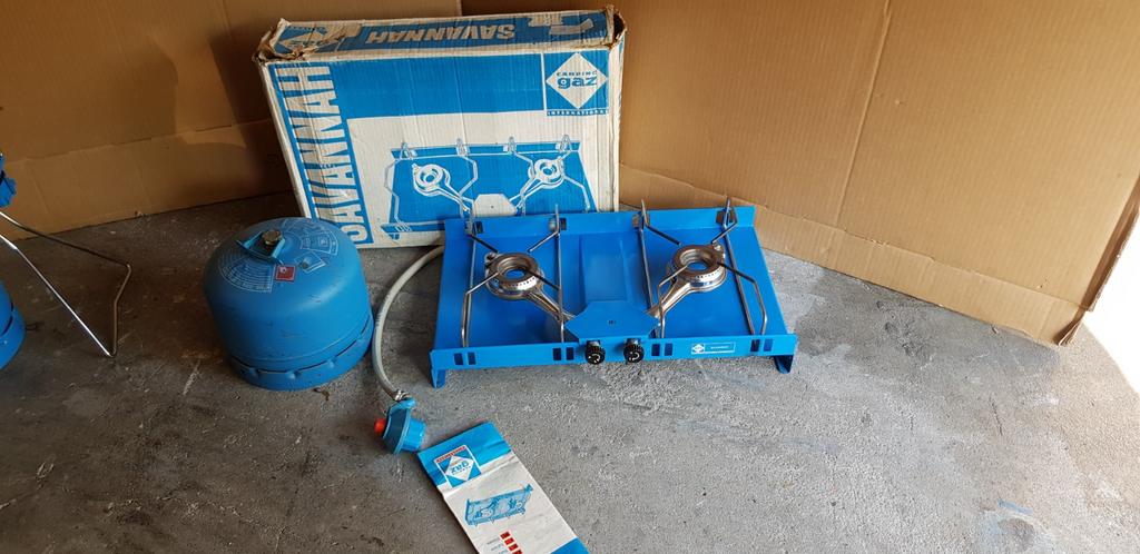 SAVANNAH en Service Plus  twee Pits Kooktoestel, Ophalen, Gebruikt, Minder dan 10 m², Laminaat