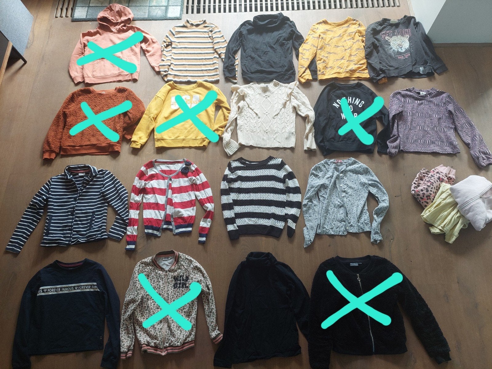 Truien maat 134/140 meisje trui vesten vest sweaters sweater, Ophalen of Verzenden, Zo goed als nieuw, Meisje, Trui of Vest
