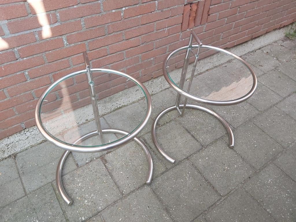 Twee gave design eileen grijze bijzettafel gebruikte staat, Huis en Inrichting, Ophalen, Gebruikt, Rond