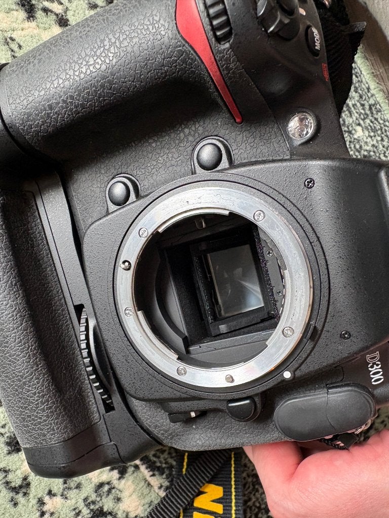 Nikon D300 + originele MB-D10 grip, 6.050 kliks, zelf testen, Gebruikt, Spiegelreflex, Screenprotector, 12 megapixels