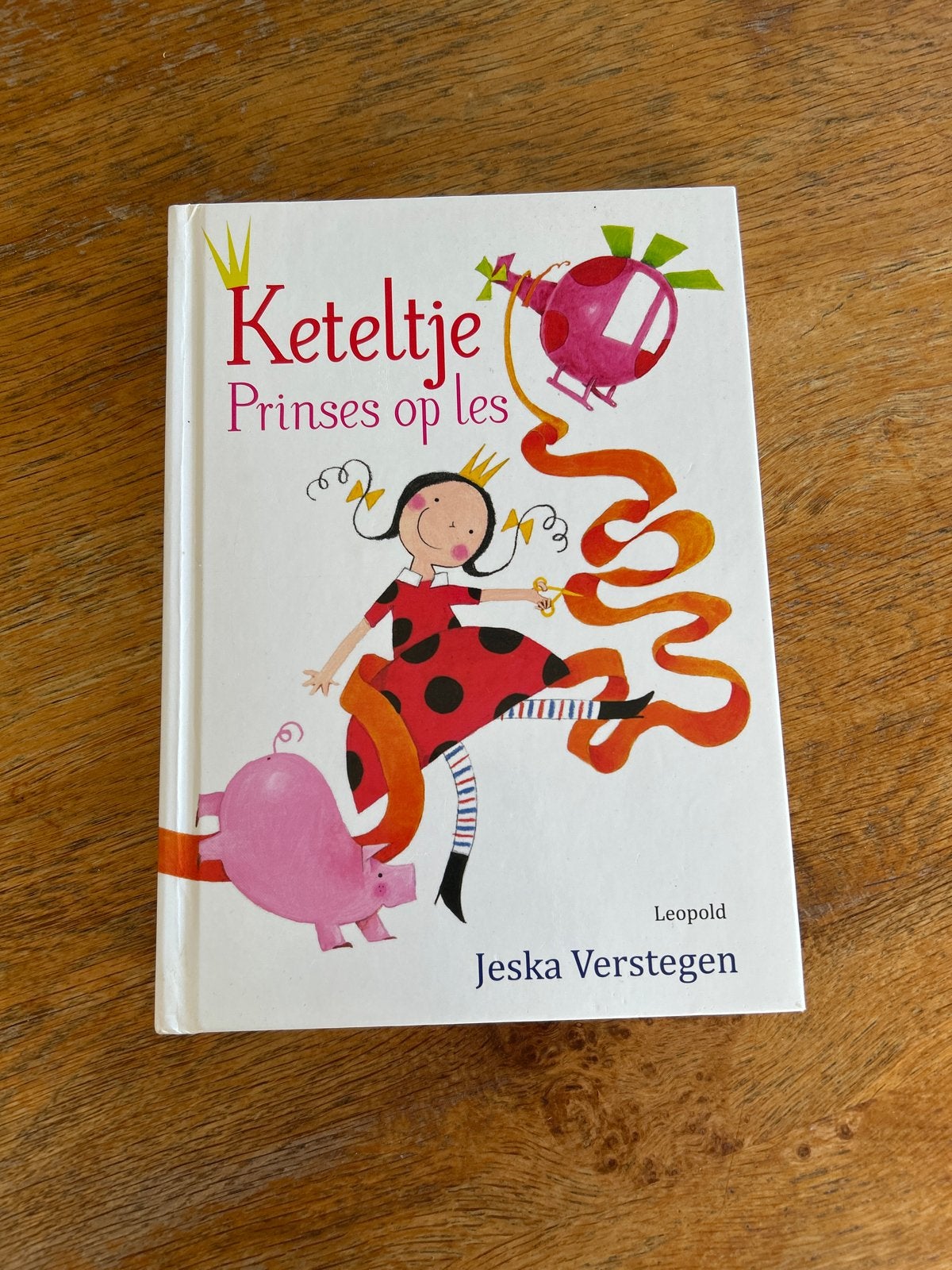 Keteltje Prinses op les - Jeska Verstegen, Boeken, Jongen of Meisje, Ophalen of Verzenden, Zo goed als nieuw, Voorleesboek