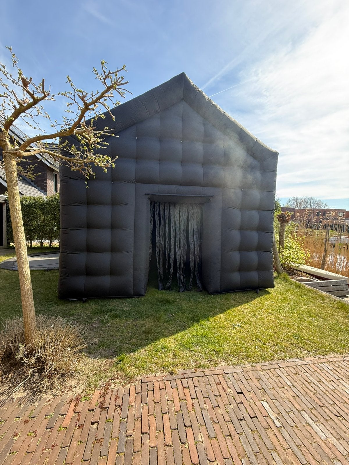 Oblaas tent te huur, Ophalen of Verzenden, Zo goed als nieuw