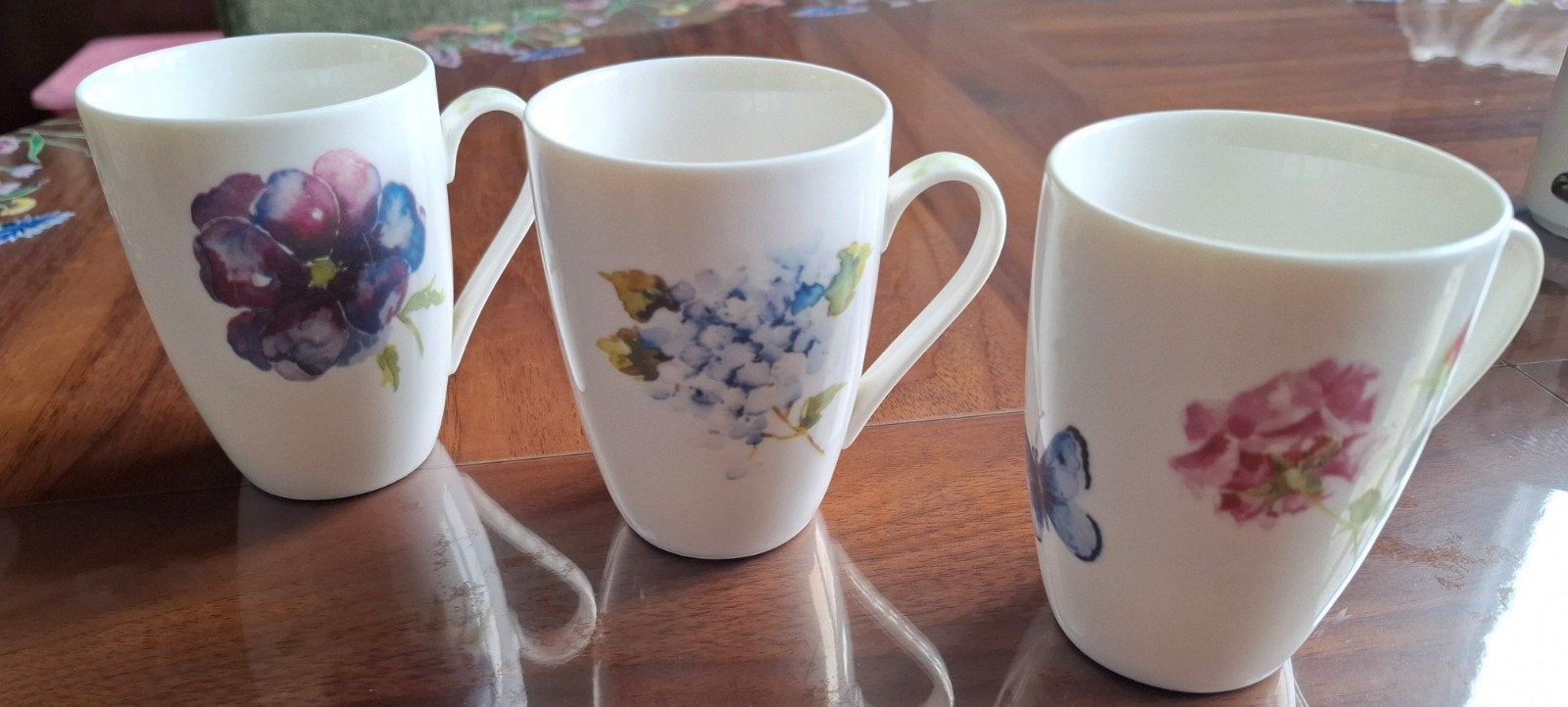 Set van 3 Alice Kruse-Kolk mokken met bloemmotieven, Ophalen of Verzenden, Zo goed als nieuw, Overige stijlen, Kop(pen) en/of Schotel(s)