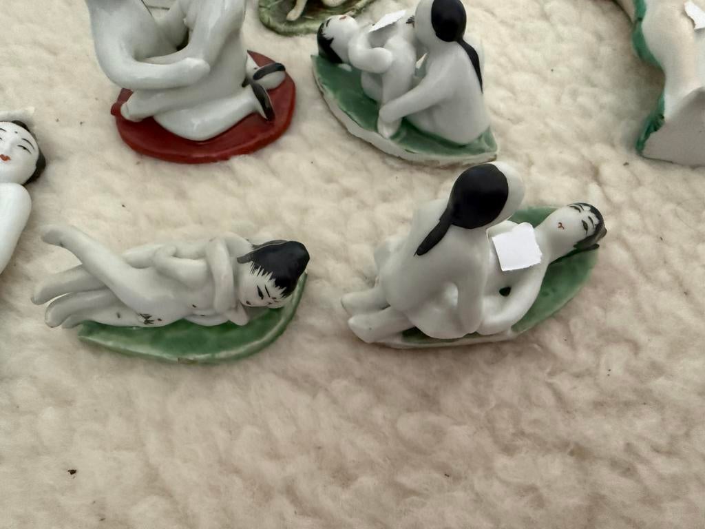 Beeldjes porselein erotisch netsuke, Verzamelen, Ophalen, Zo goed als nieuw