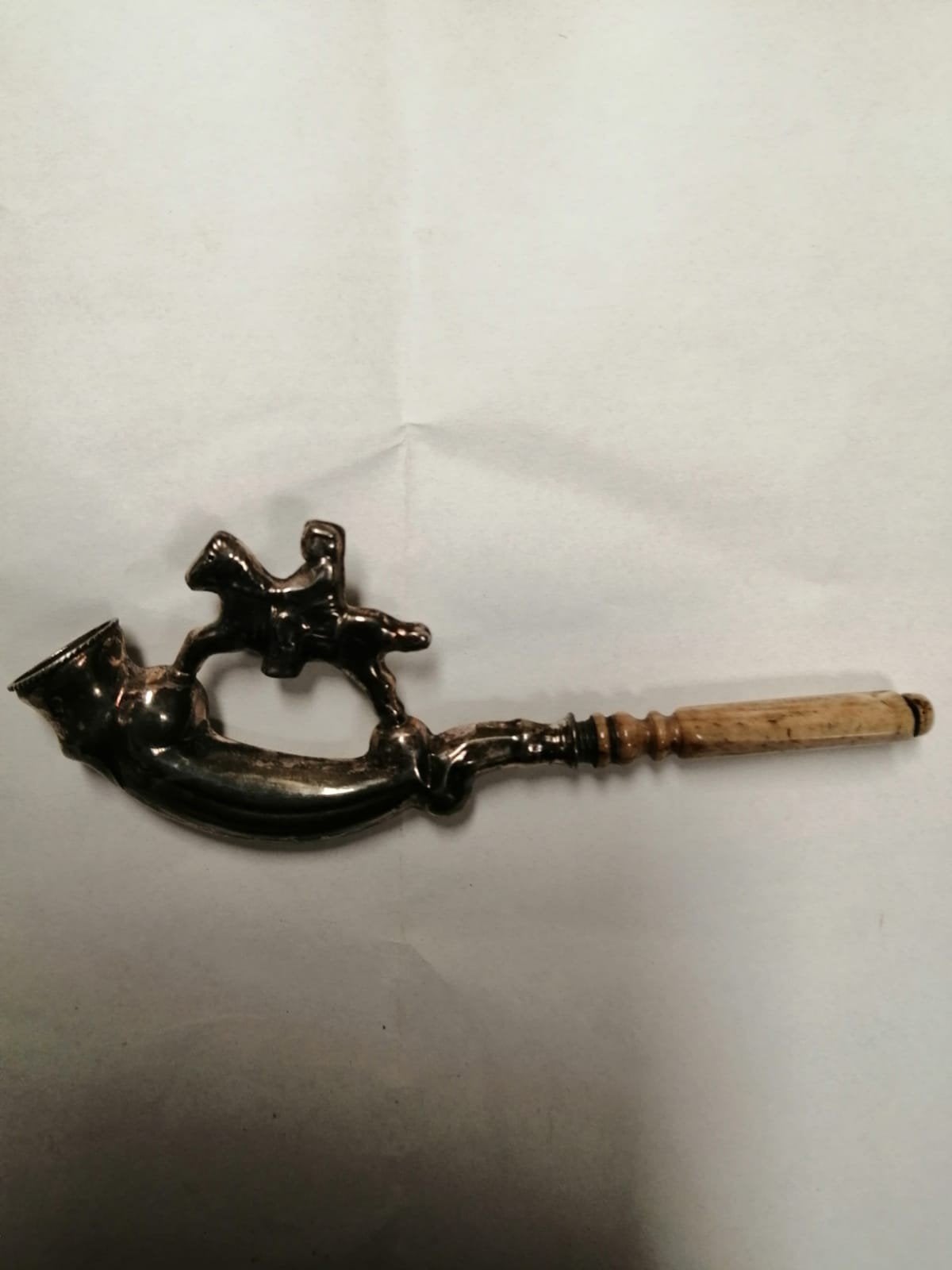 Zilveren bruidegoms pijpje 1890 _ 1920, Ophalen