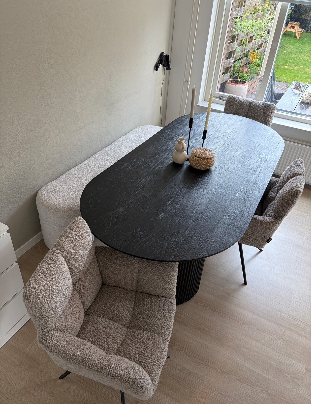 NOUS Living eetkamerset, tafel 220cm, 3 draaistoelen, bankje, Ophalen, Zo goed als nieuw