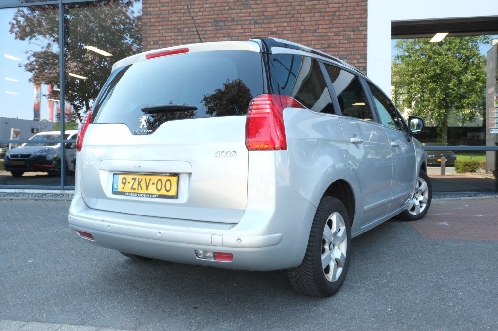 Peugeot 5008 1.6 THP Style 7p. | Achteruitrijcamera | Naviga, Auto's, Peugeot, Euro 5, 15 km/l, Gebruikt, 4 cilinders