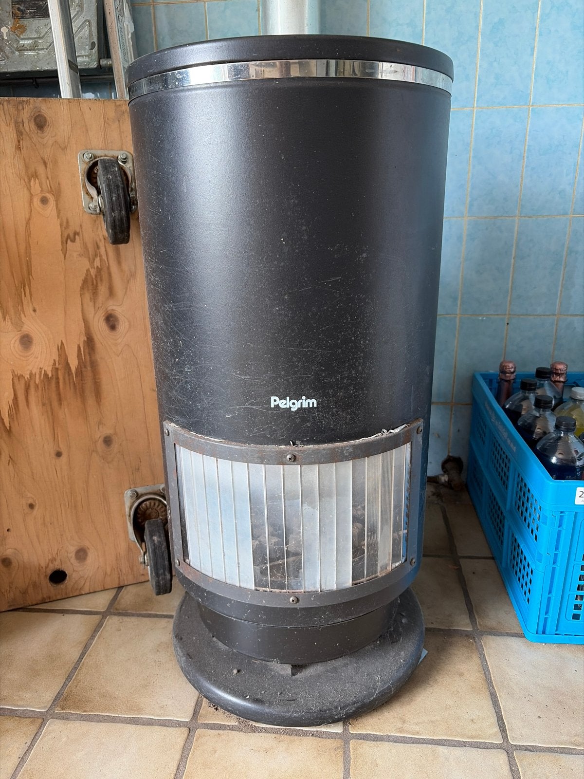 Pelgrim Gaskachel - Jarenlang ongebruikt, Ophalen, Gebruikt, Gas, Vrijstaand