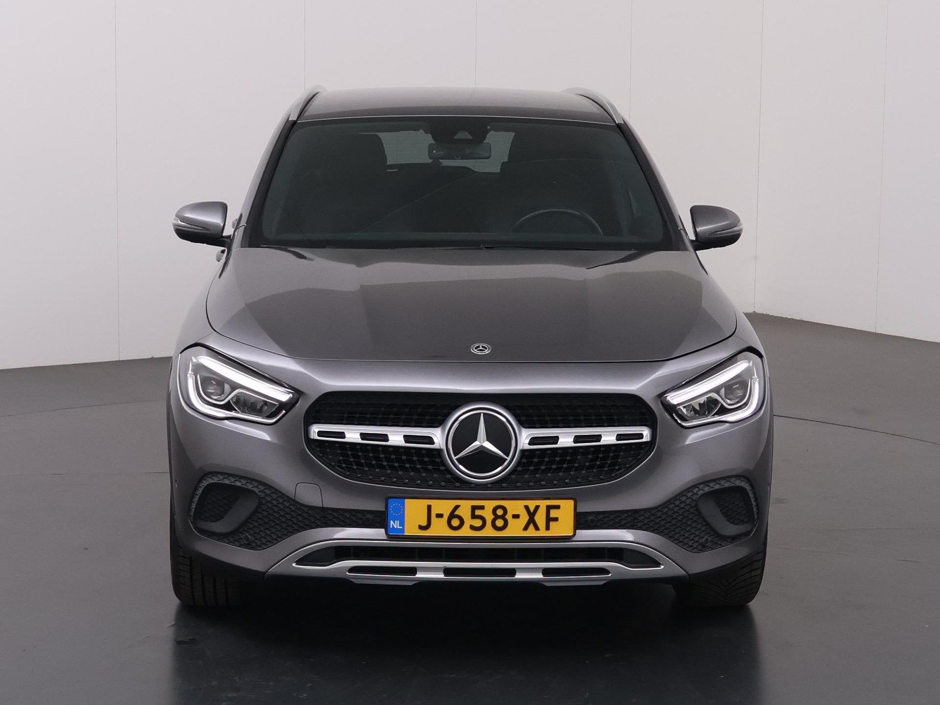 Mercedes-Benz GLA-klasse 200 Business Solution Luxury | Trek, Auto's, 4 cilinders, Leder en Stof, 163 pk, SUV of Terreinwagen