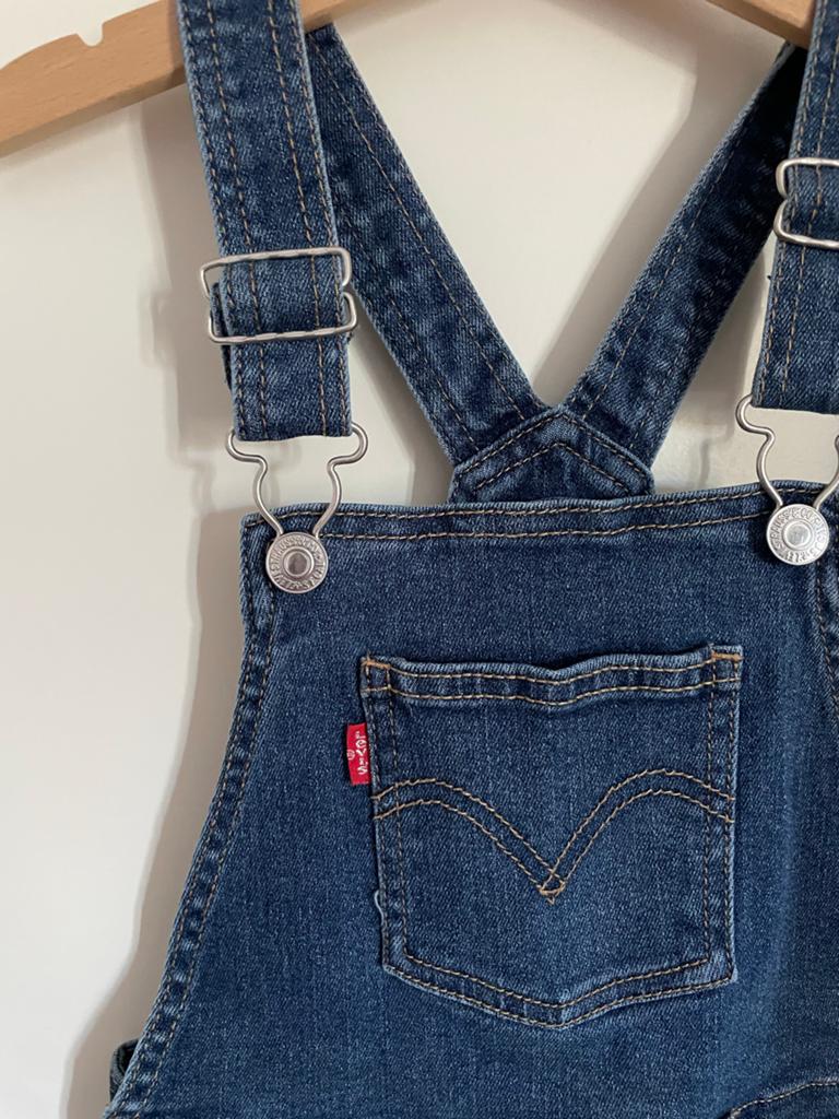 Levi's spijker tuinbroek maat 116 met stretch, Ophalen of Verzenden, Gebruikt, Jongen of Meisje, Broek