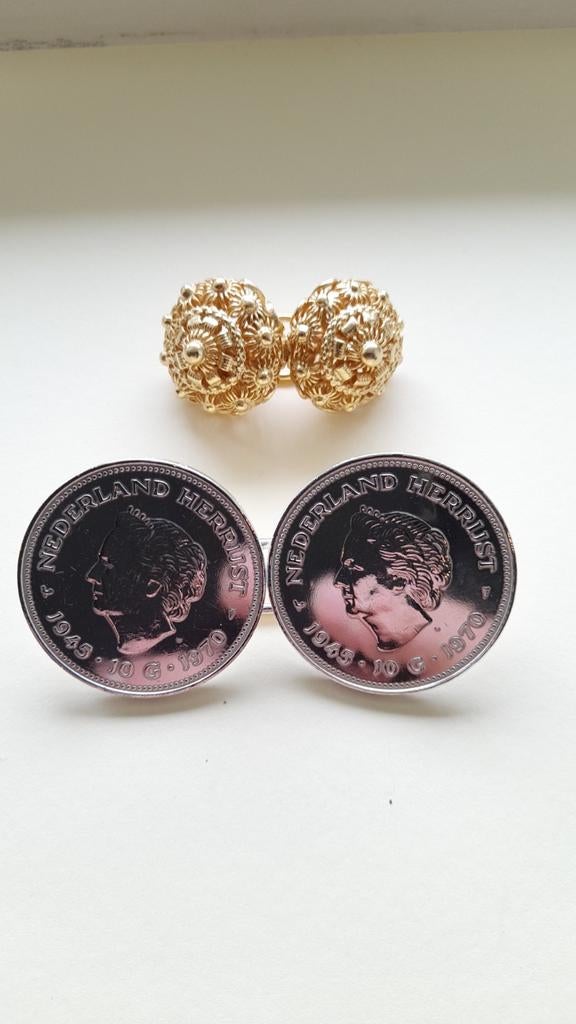 Zilveren broekstukken en vergulde keelknopen, Ophalen of Verzenden, Zilver