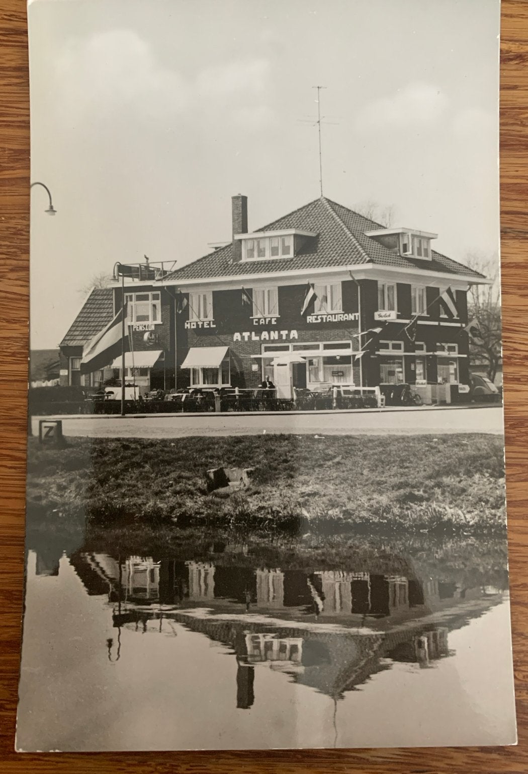 Oude Ansichtkaart Hotel-Café-Restaurant "ATLANTA" Raalte, Verzamelen, Ansichtkaarten | Nederland, Ophalen of Verzenden, 1940 tot 1960