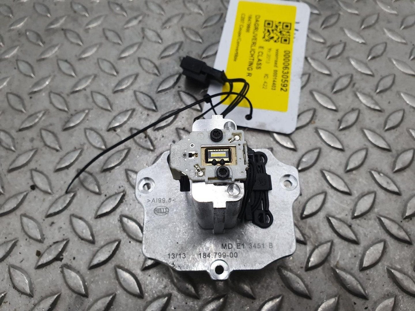 MERCEDES E CLASS E200 CABRIO A7 135kw DAGRIJVERLICHTING R 20, Ophalen of Verzenden, Gebruikt, Stiba lid