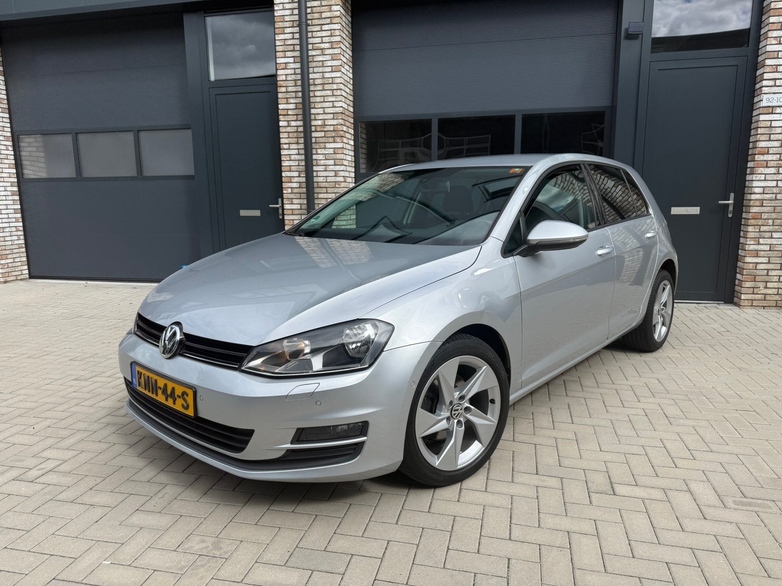Volkswagen Golf 7 1.2 TSI  ParkAssist Stoelverwarming NW APK, Voorwielaandrijving, Euro 5, Stof, 4 cilinders
