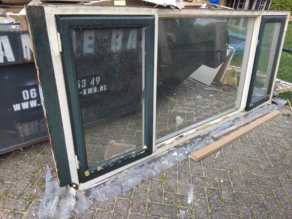 Kozijn met 2 draairamen., Doe-het-zelf en Verbouw, Kozijnen en Schuifpuien, Ophalen of Verzenden, Hout, Raamkozijn