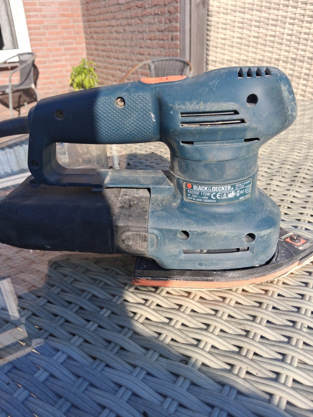 Black & Decker Vlakschuurmachine KA200E 170W, Ophalen of Verzenden, Gebruikt, Minder dan 600 watt, Vlakschuurmachine