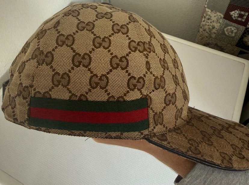 Beige gucci pet, Ophalen of Verzenden, Zo goed als nieuw