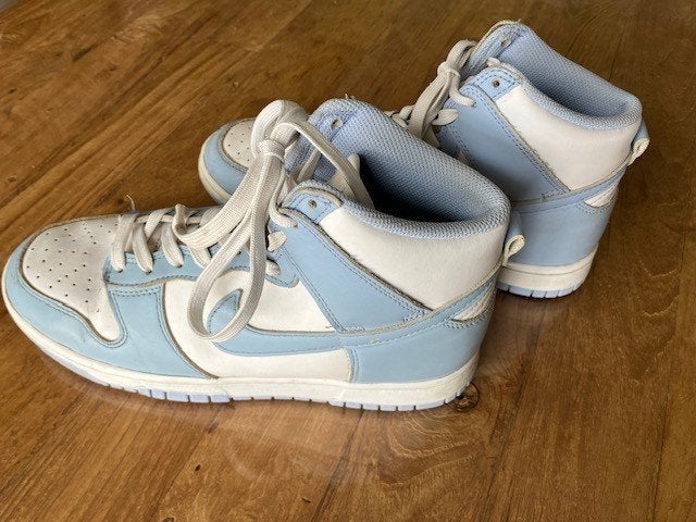 schoenen Nike dunk high maat 40 wit met licht blauw, Wit, Nike, Ophalen of Verzenden, Sneakers of Gympen