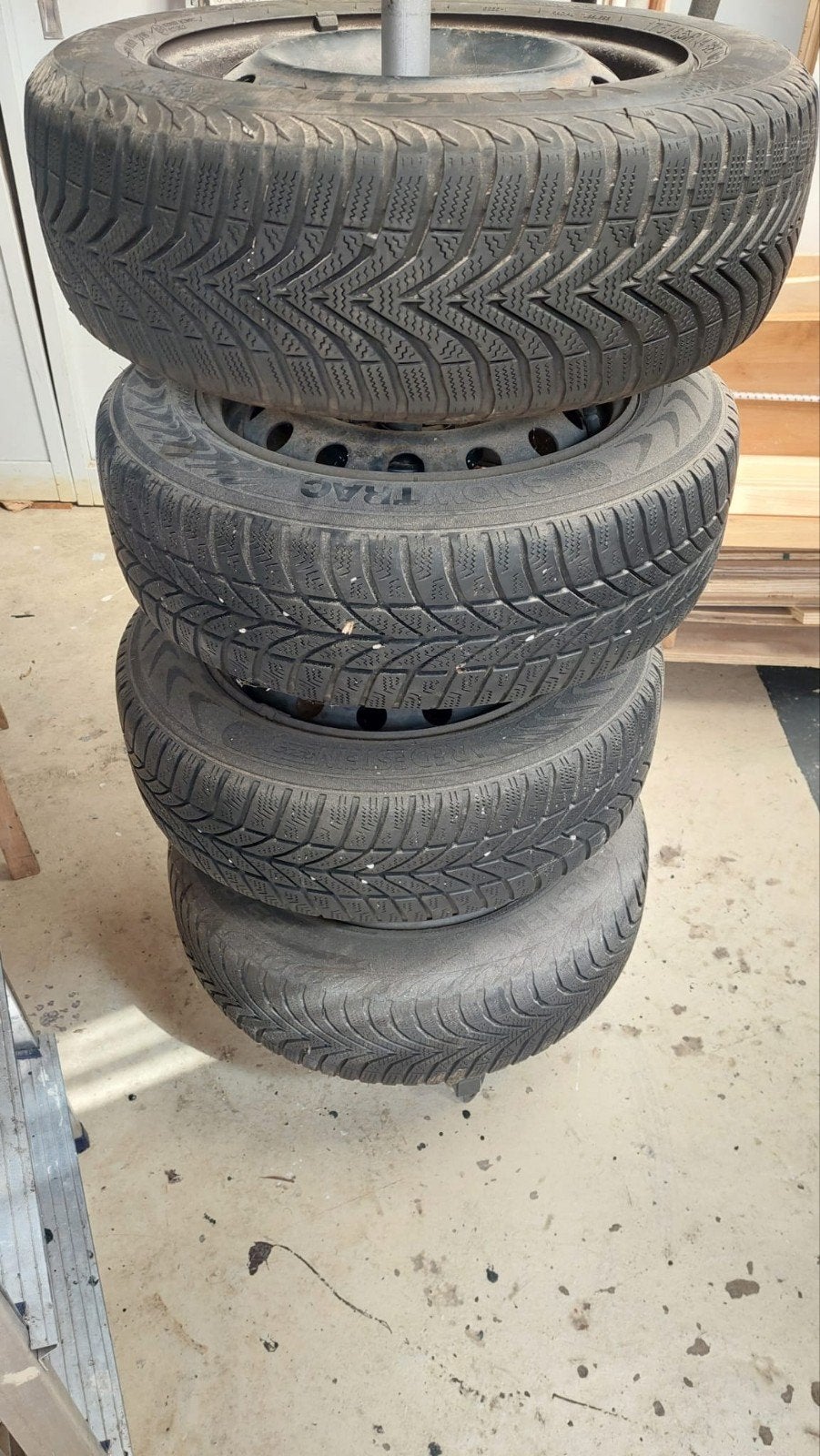 Winterbanden met velgen - 175/65R14 82T M+S, Ophalen, Gebruikt